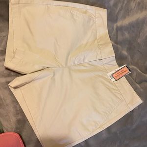 New vineyard vines shorts